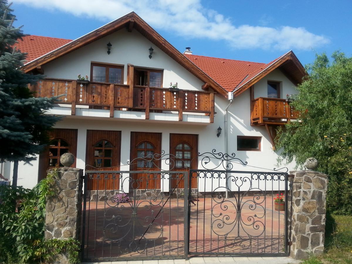 Felso Fogado Bed & Breakfast Felsotold Exterior photo